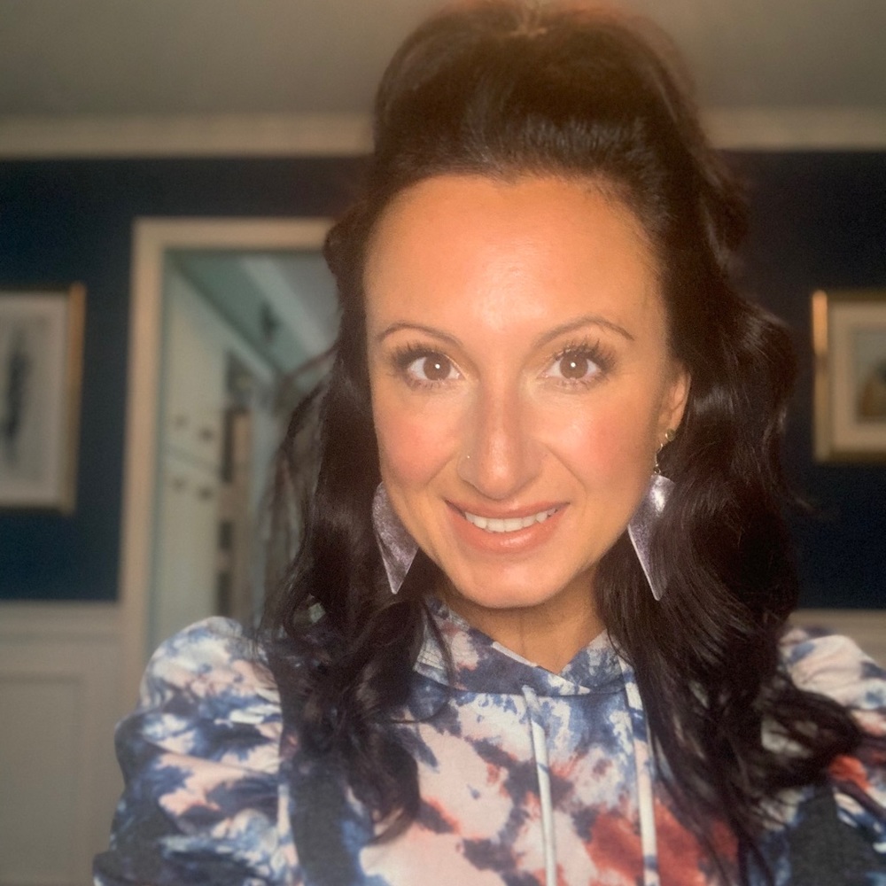 Meet your Posher, Elena